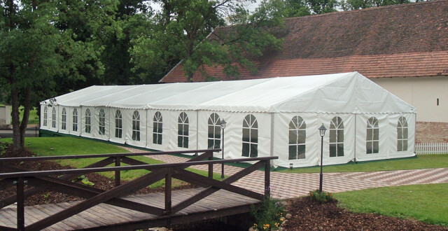 10m x 30m marquee hire by event marquees | © event marquees