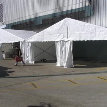 temporary warehouse structures by event marquees | © event marquees