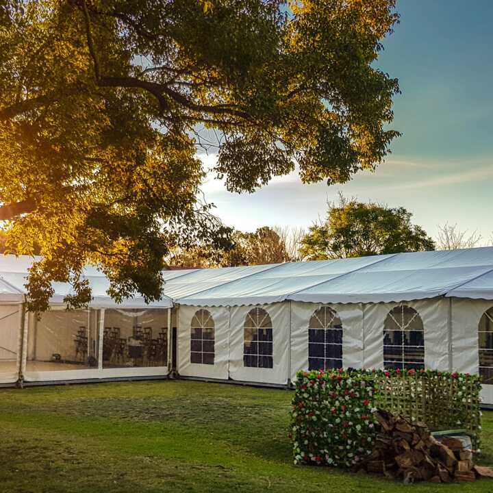 MARQUEE WITH ROOF, AND SIDE OPTIONS by Event Marquees | © Event Marquees