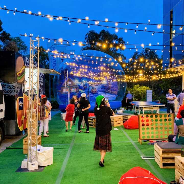 Artificial Grass Hire by Event Marquees | © Event Marquees