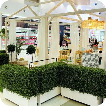 Artificial Hedge Hire by Event Marquees | © Event Marquees