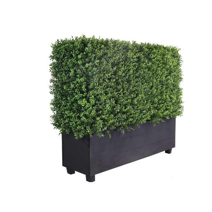 Artificial Hedge Hire by Event Marquees | © Event Marquees