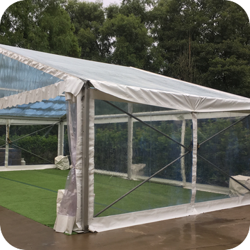 artificial grass hire by event marquees | © event marquees