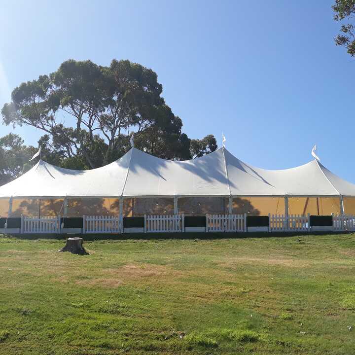 Hampton Tent Hire by Event Marquees | © Event Marquees