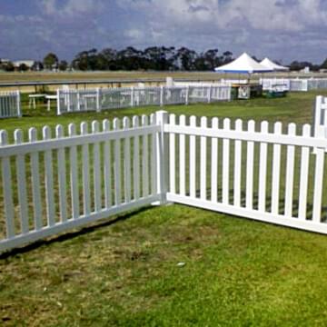 picket fence hire by event marquees | © event marquees | © event marquees