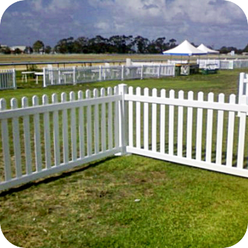 picket fence hire by event marquees | © event marquees