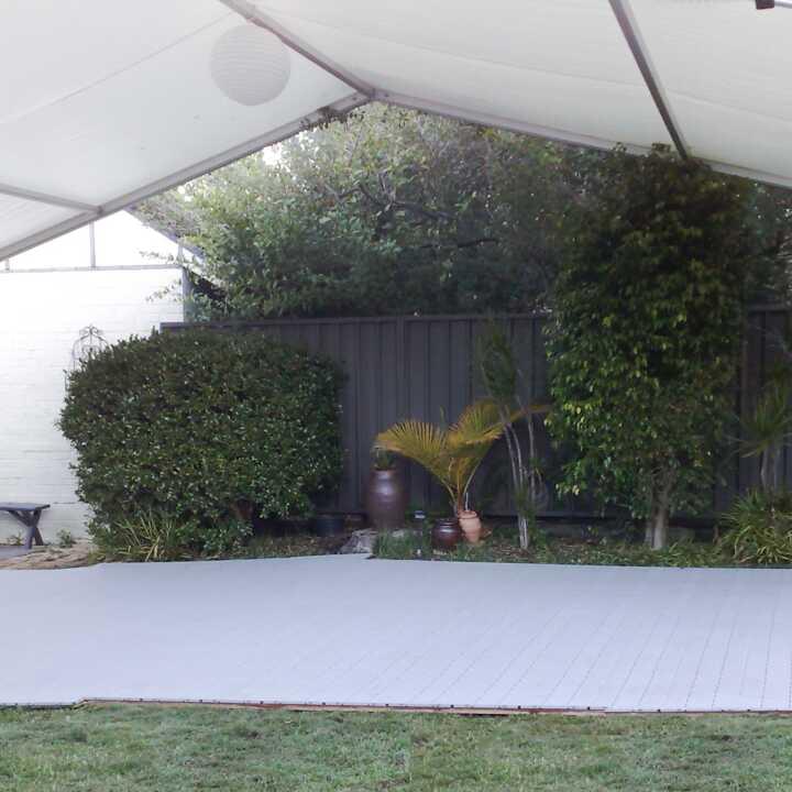 pro floor hire by event marquees | © event marquees