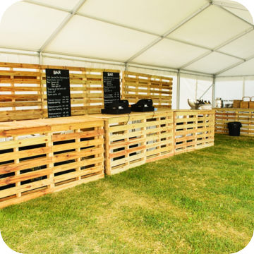 pallet furniture for hire | © Event Marquees