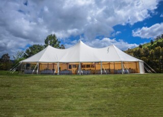 Hampton Marquee by Event Marquees | © Event Marquees