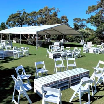 Whitewash Pallet Furniture by Event Marquees | © Event Marquees | © Event Marquees
