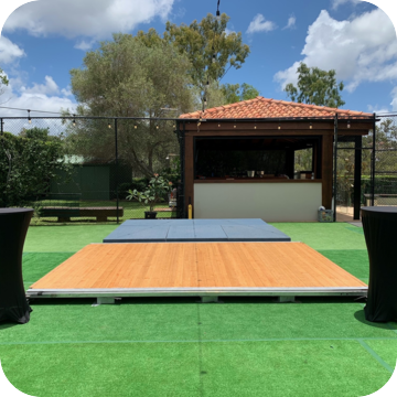 Artificial Grass Hire by Event Marquees | © Event Marquees